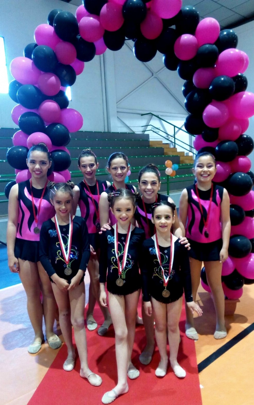 Éxito de participación de las gimnastas de RitmOliva en distintos trofeos