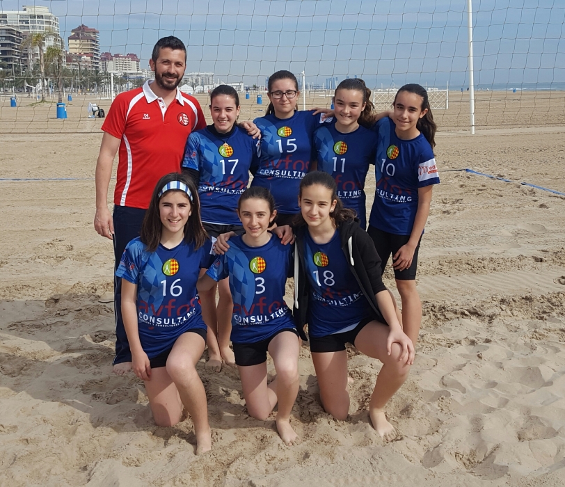 Derrota los equipos Infantil B y Cadete A del Club Voleibol Oliva