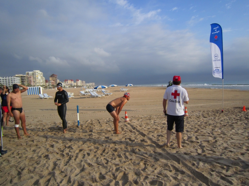 Cruz Roja Gandia selecciona al personal de socorrismo para verano