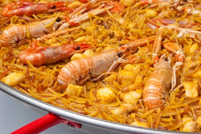 La Fideuà de Gandia presente en la Feria Gastronómica de Diputación