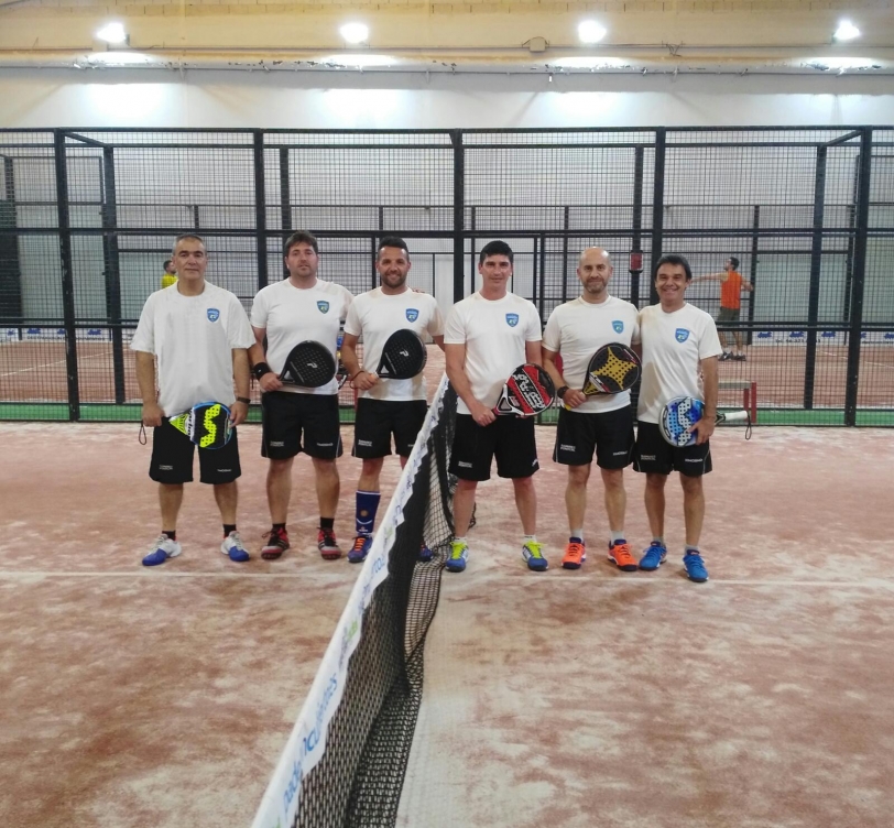 El equipo D3 del Club de Tenis Gandia se mantiene como primero de grupo