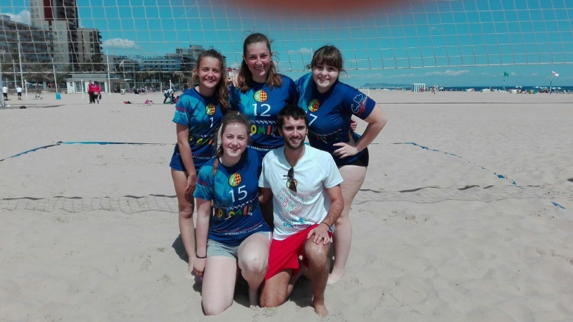 Victoria de los cadetes del Oliva A para terminar la temporada en playa