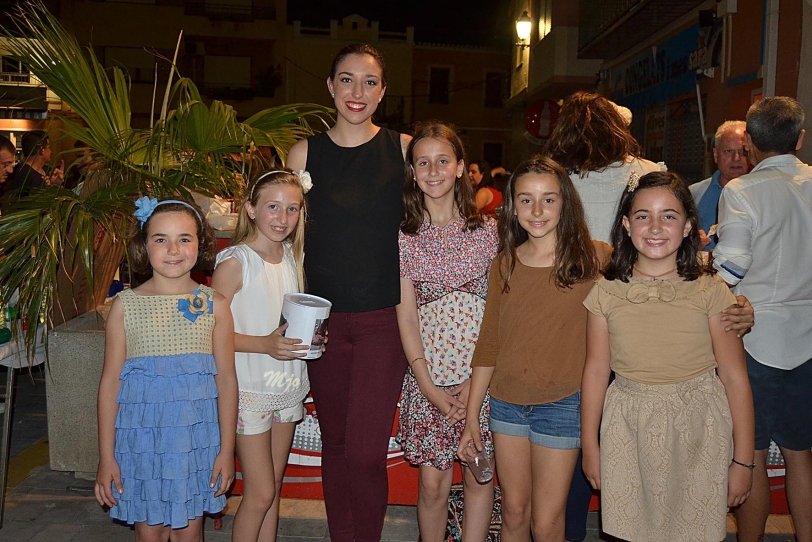 Beniopa vuelve a torrar 1.000 figatells en una noche fallera y solidaria