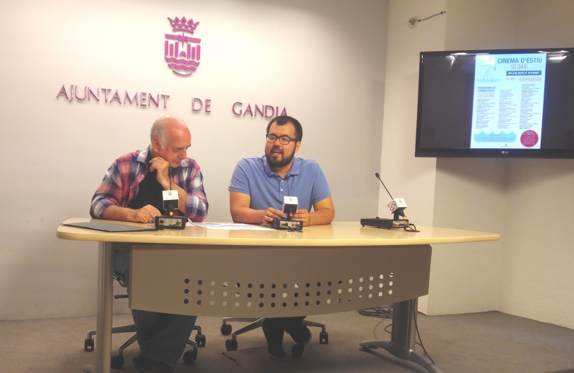 Gandia ahorra 4.000 euros en las proyecciones de cine de verano solidario