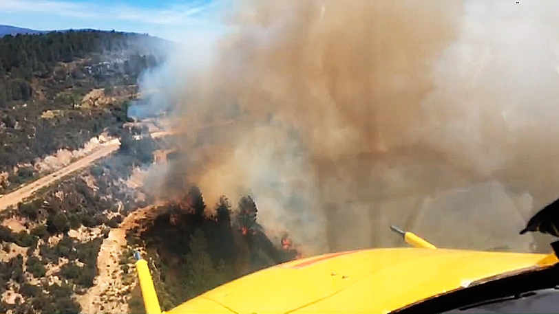 Así combaten el fuego desde el aire los servicios