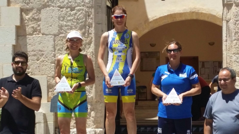 Ana Mª Fuster, del Club Triatló Gandia, logra el segundo puesto en veteranas