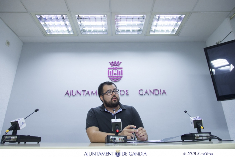 El pago de ayudas y la renta social garantizada una prioridad en Gandia