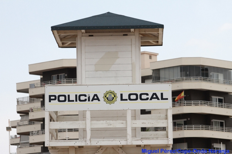 Una persona de 48 años fallece tras precipitarse de un apartamento