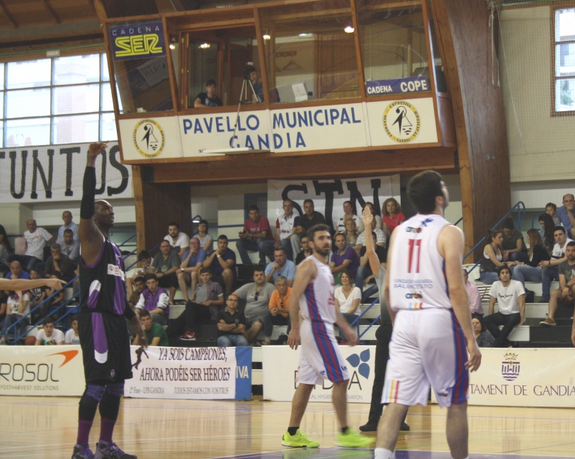 El Hispagan Units pel Bàsquet Gandia ultima su equipo