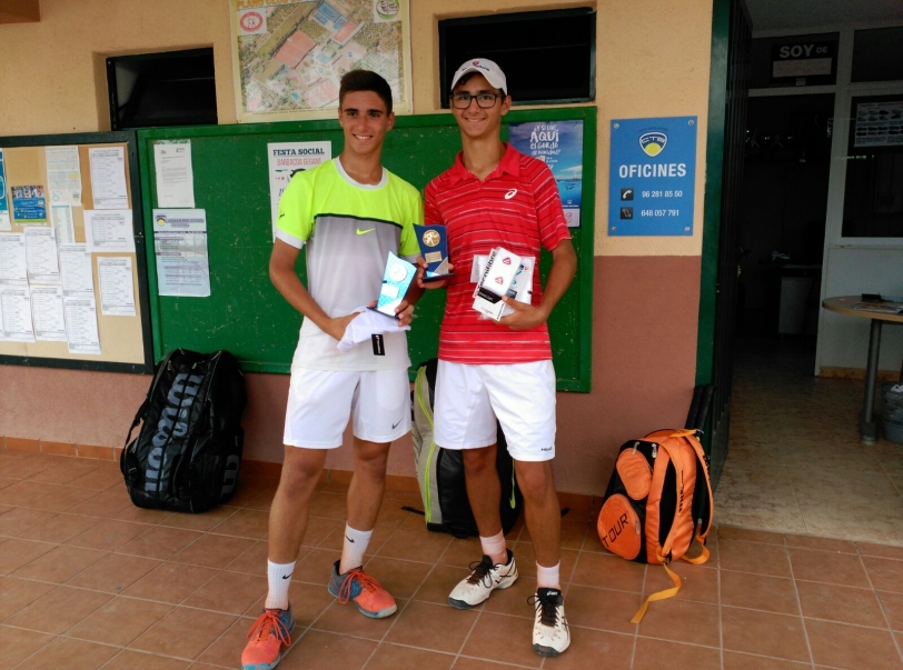 Samuel Martínez, del Club de Tenis Gandia, campeón Tecnifibre de Bellreguard