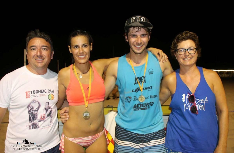 El Torneo de Voley Playa Mixto de Oliva repite ganadores