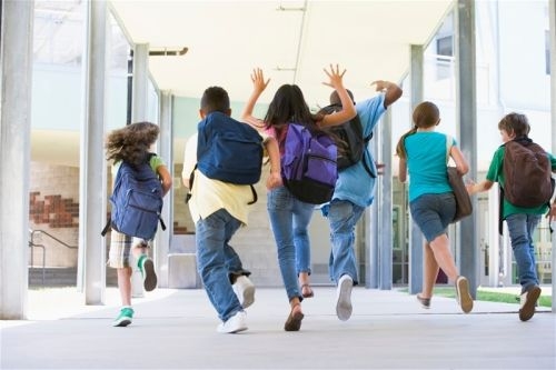 Gandia luchará para que los centros educativos sean entornos amables