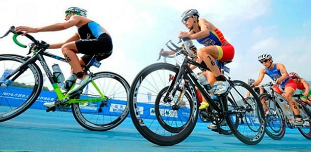La oposición en Oliva muy molesta con la cancelación de Triatlón