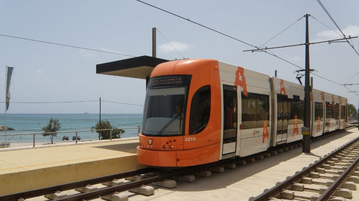 Compromís per Almoines solicita un tren que una Gandia con Alicante