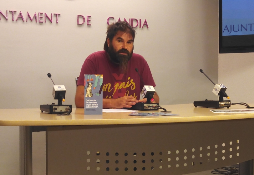 Gandia enseña qué hacer cuando te encuentras un perro perdido
