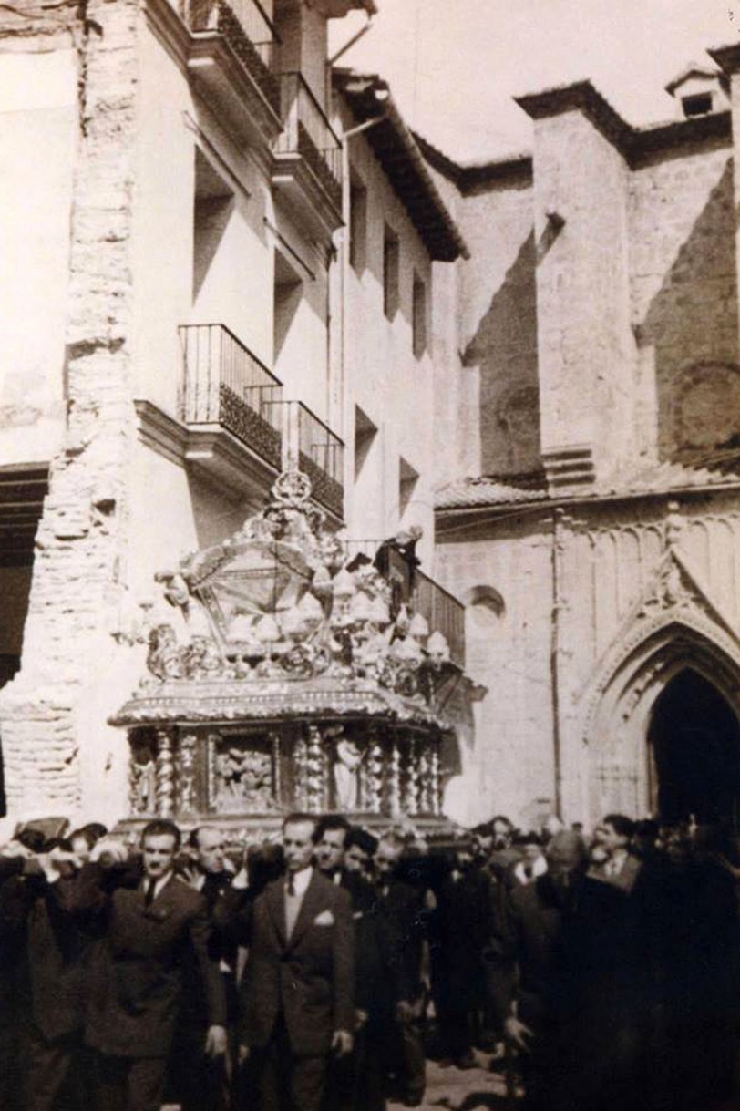 El Santo Sepulcro de Gandia procesionará a hombros 63 años después