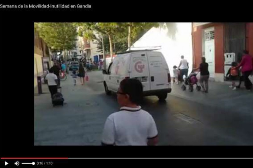 Gandia convierte la Semana de la Movilidad en la Semana de la Inutilidad