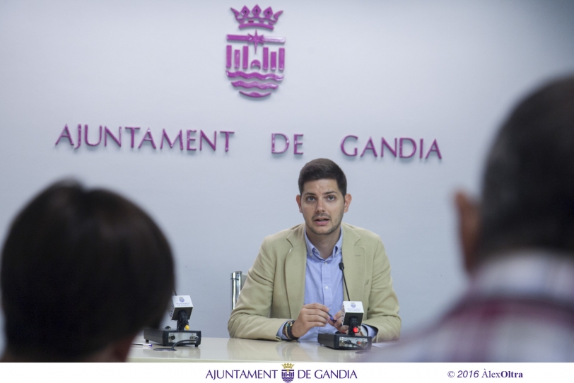 Gandia amplía el convenio con Cáritas para la gestión del CAI