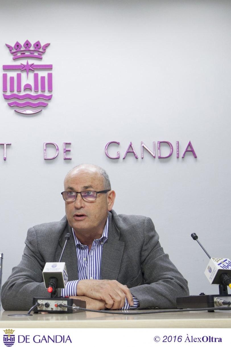 Avance: Ciro Palmer pide cambio ubicación y aplica matemática electoral