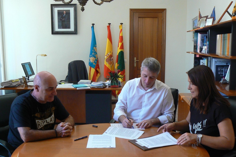 Oliva pone en funcionamiento el Aula Compartida en el IES Gabriel Ciscar