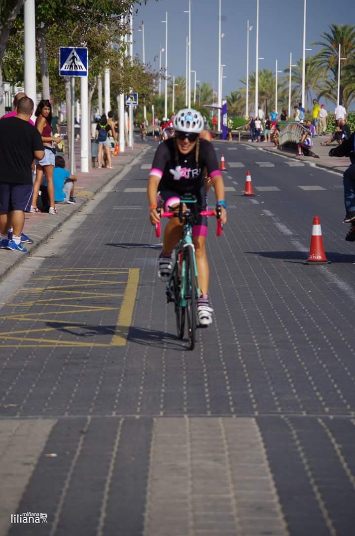 Janine Hassan, del CD Masktri Gandia, subcampeona autonómica en triatlón
