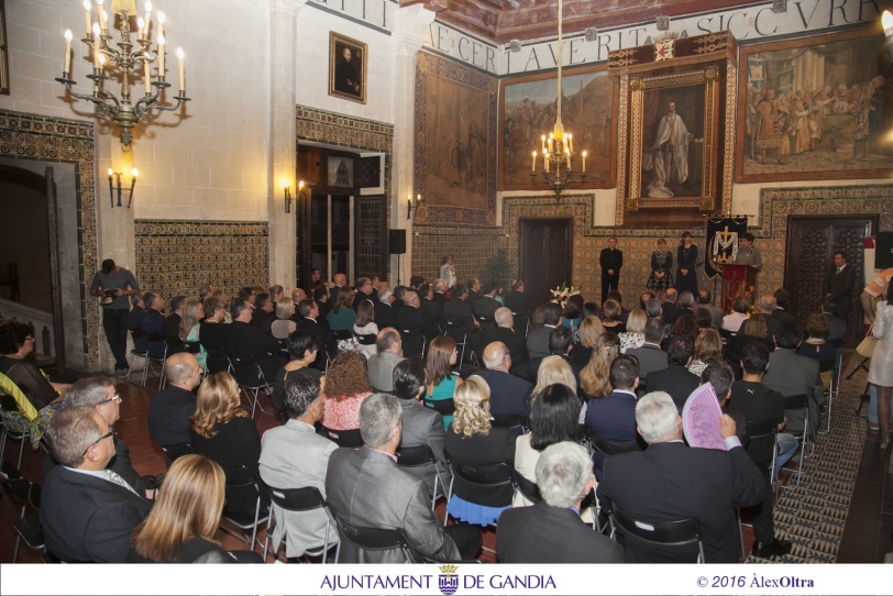 La Semana Santa de Gandia presenta a su madrina, Carmen Gregori