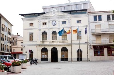 Tavernes pone en marcha el dispositivo especial para Todos los Santos
