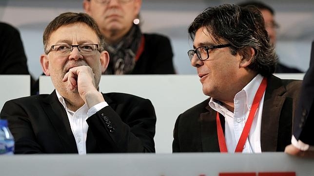 El PSOE de Oliva nombra a Ximo Puig y Alfred Boix personas non gratas
