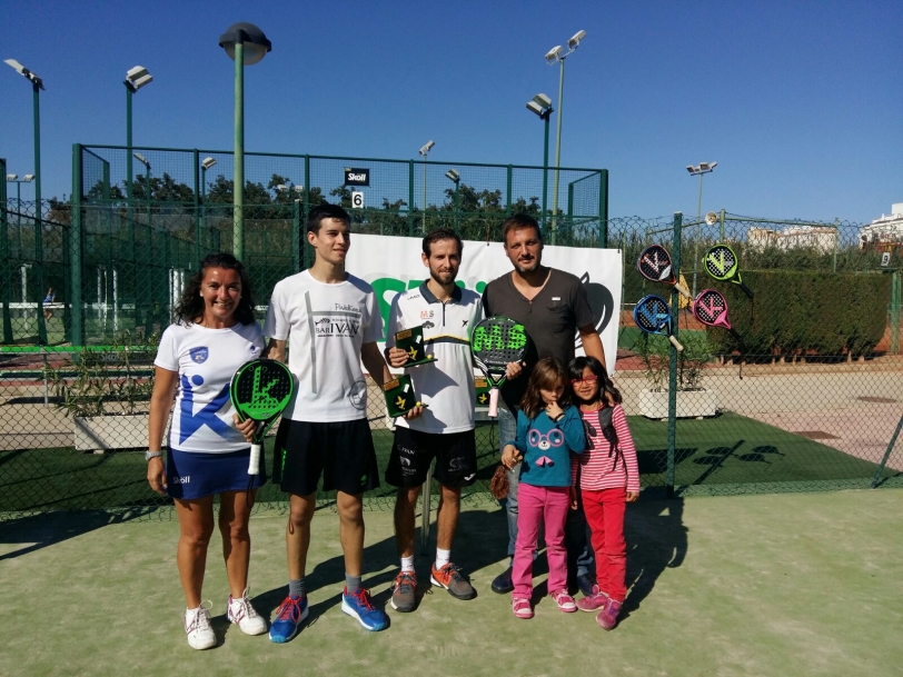 Más de 60 deportistas participan en el primer Torneo Sköll del Club de Tenis