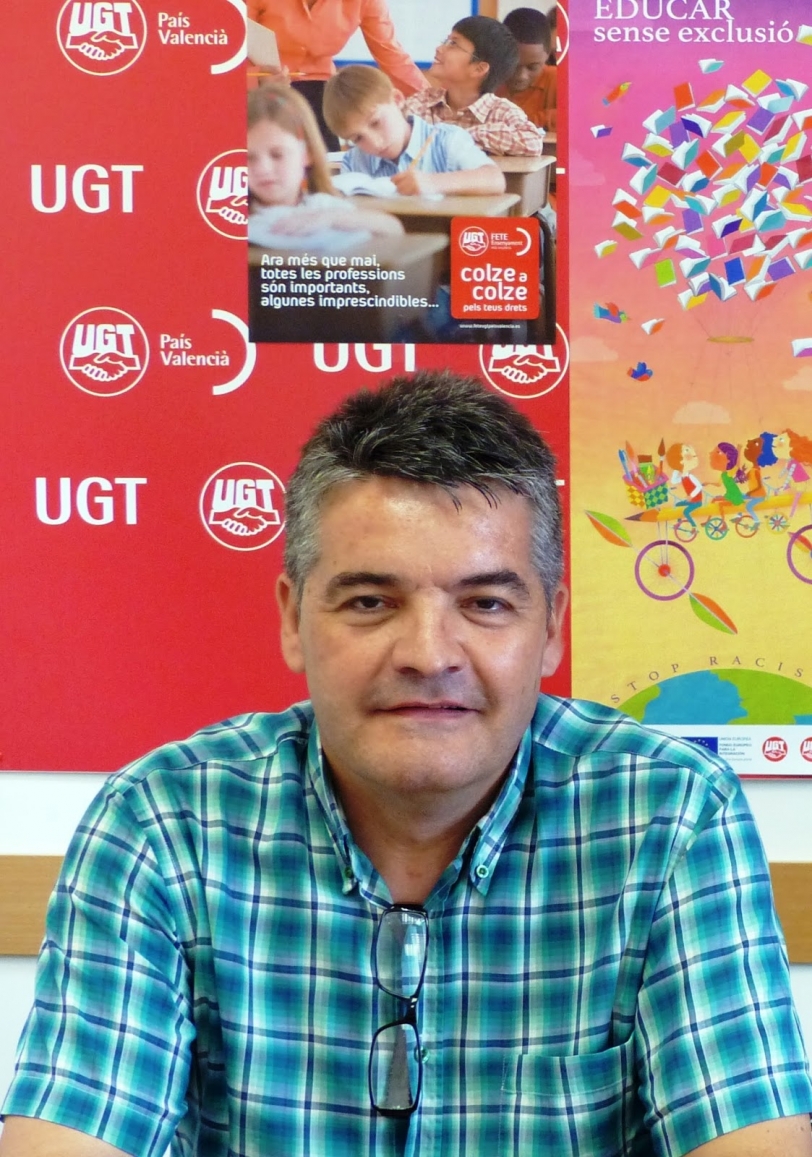 UGT recoge firmas para recuperar la centralita nocturna en el hospital 