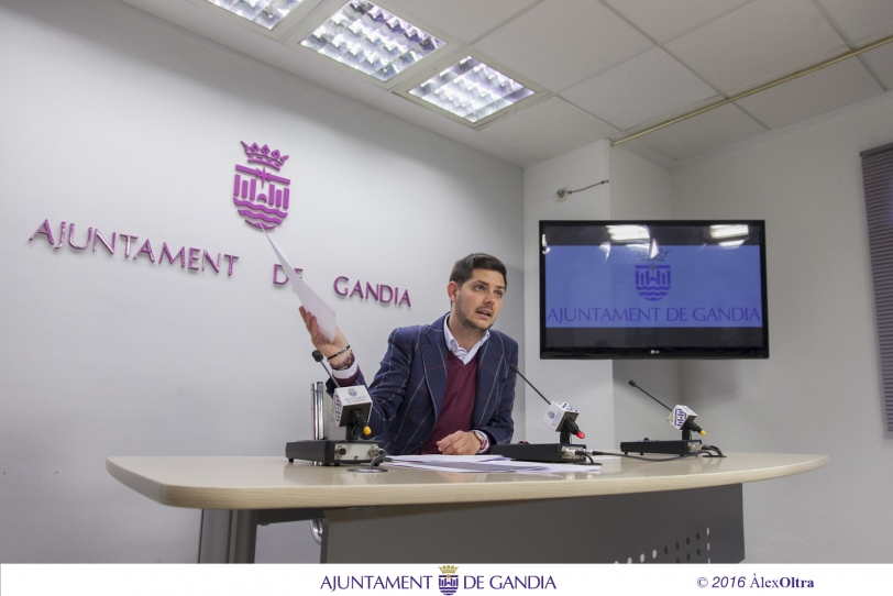 Prieto pide al PP de Gandia que saque la lista de enchufados del ¨polo azul¨