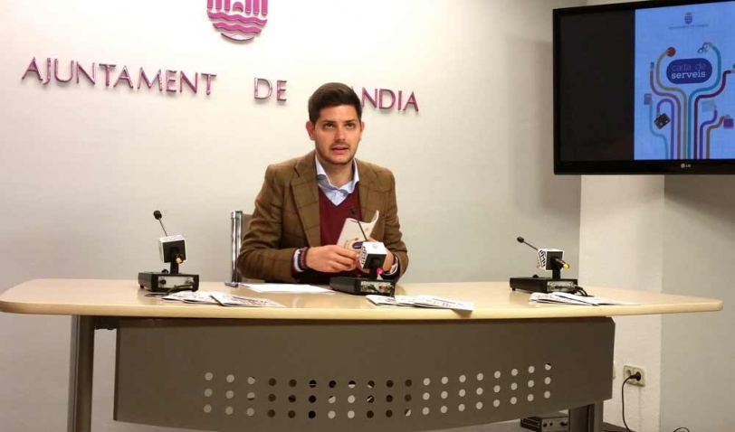 El Ayuntamiento de Gandia presenta su carta de servicios en papel