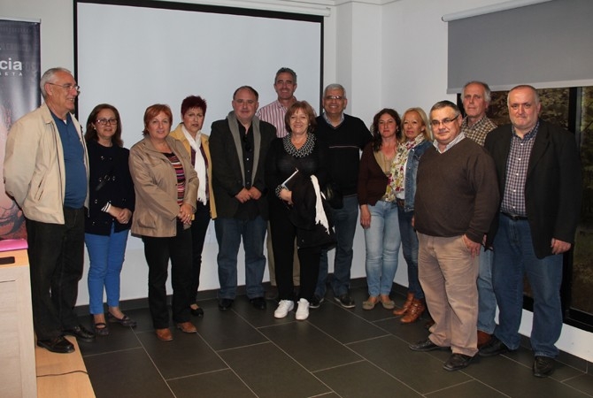 Asociaciones de Vecinos piden al Gobierno de Gandia que les tenga en cuenta