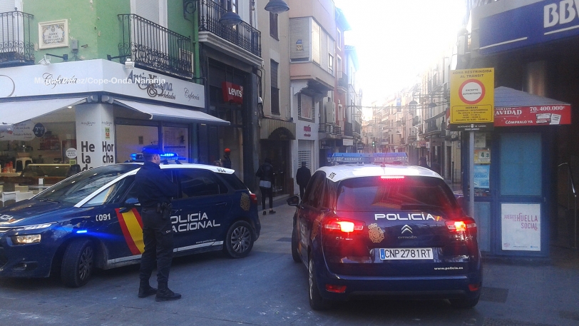 Gandia eleva la vigilancia por alerta terrorista en zonas comerciales