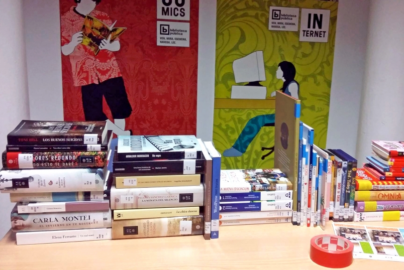El Servicio de Bibliotecas de Oliva amplia su campaña de libros sobrepasados