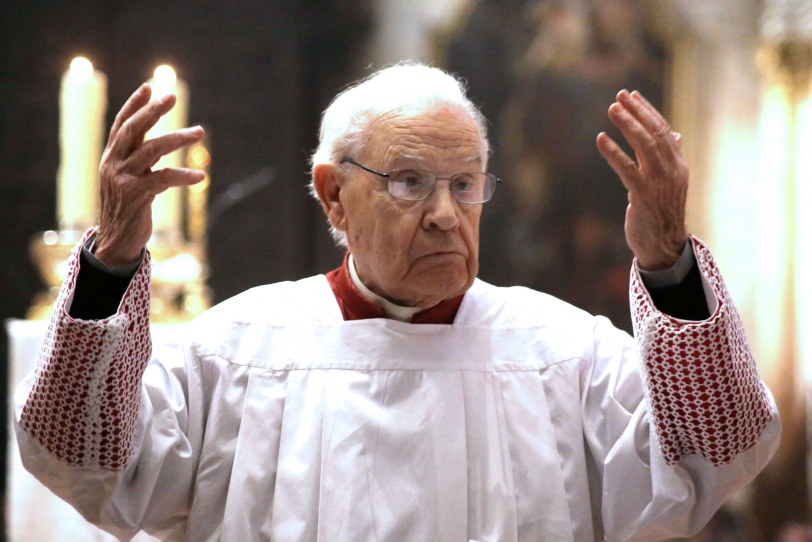 El cardenal Cañizares preside la misa por el eterno descanso de José Climent