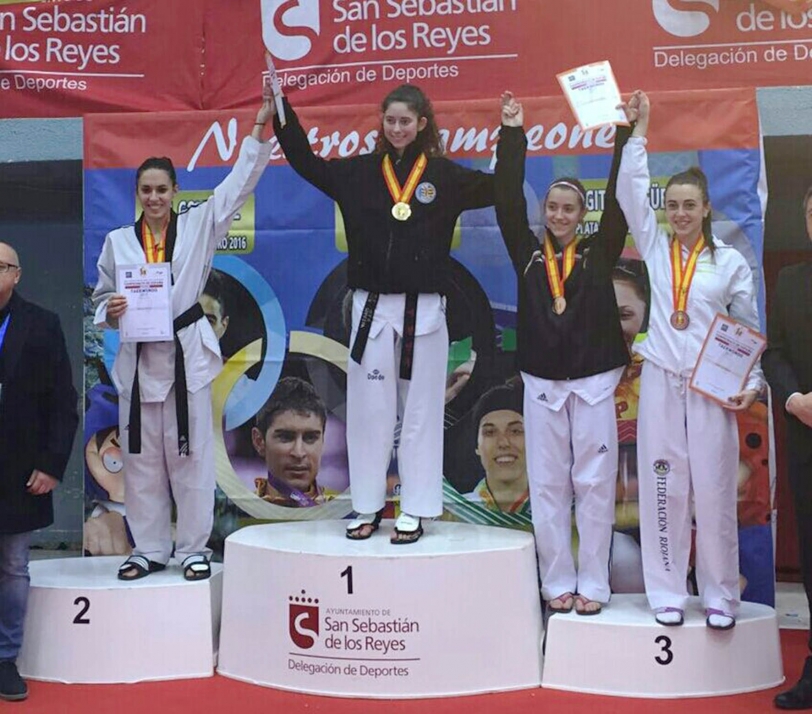 La taekwondista Blanca Palmer medalla de oro en el Nacional Senior