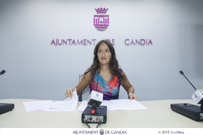Gandia pone en marcha un concurso de esculturas de plástico reciclado