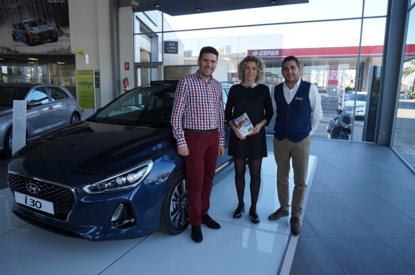 Hyundai Moll Motors entrega el premio de un fin de semana con el I30