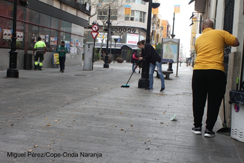 Reaparece el Matalafer en el centro histórico con la macrodespertà fallera