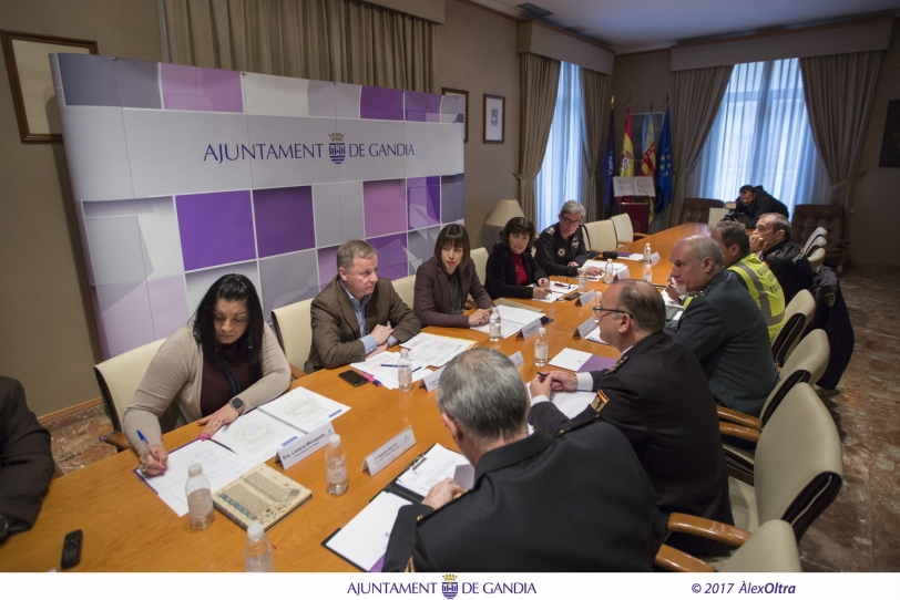 Trescientos agentes y PC en el dispositivo de seguridad de Fallas en Gandia