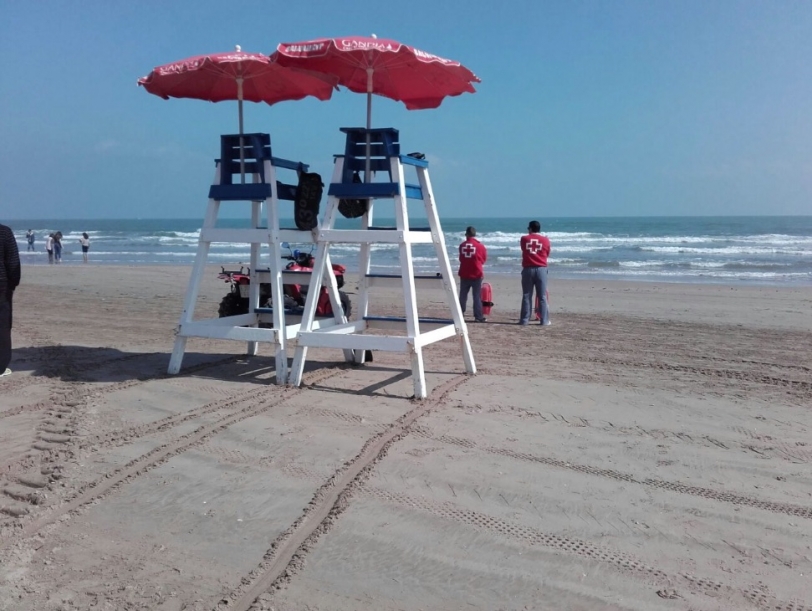 Empieza la temporada en la playa de Gandia con todos los servicios en marcha