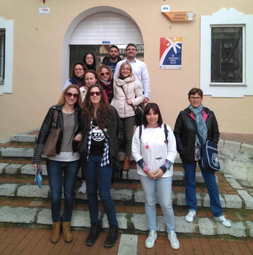 Alumnos de Algar visitan el Centro Histórico de Oliva y sus museos