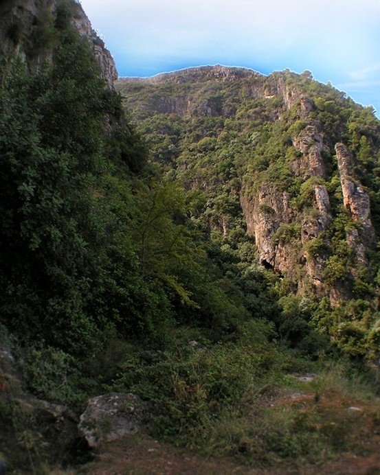 Tavernes de la Valldigna acoge visitas nocturnas a la Cova del Bolomor
