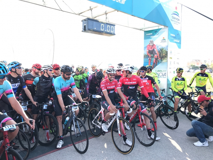 Más de 1.000 cicloturistas debutan en la Marcha Alberto Contador de Oliva