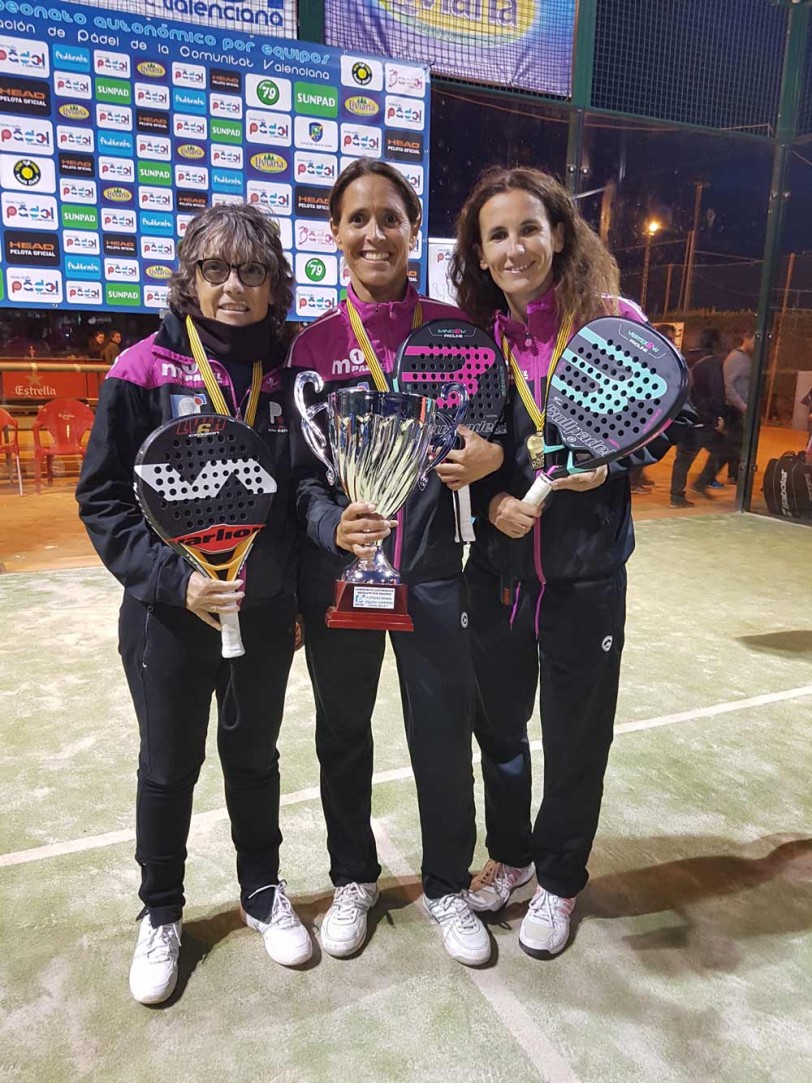 Tres gandienses se proclaman Campeonas Autonómicas por equipos de Pádel