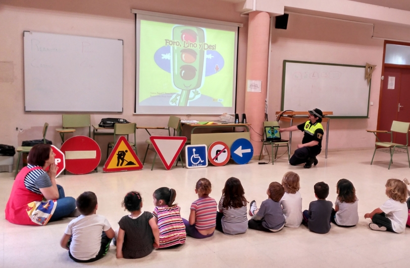 Clases de seguridad vial a los alumnos del Gregori Mayans Bellreguard