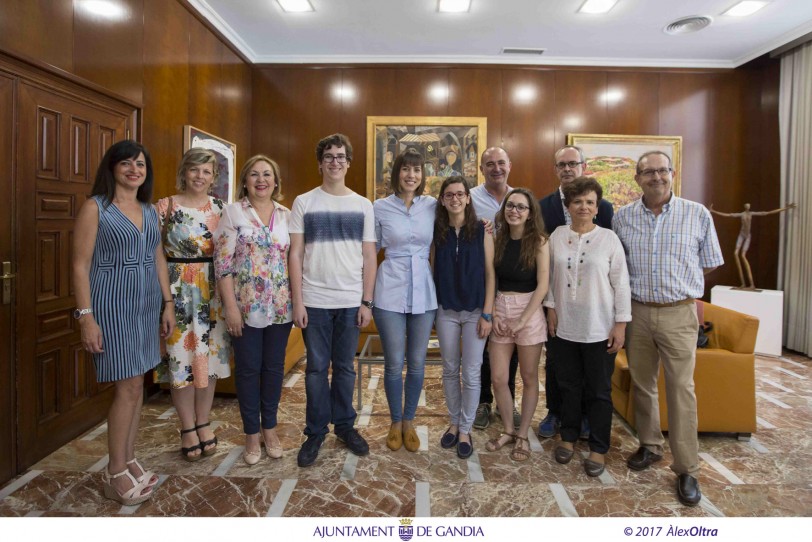 Alumnos del Tirant lo Blanc destacan en las Pruebas Cangur y las Olimpiadas