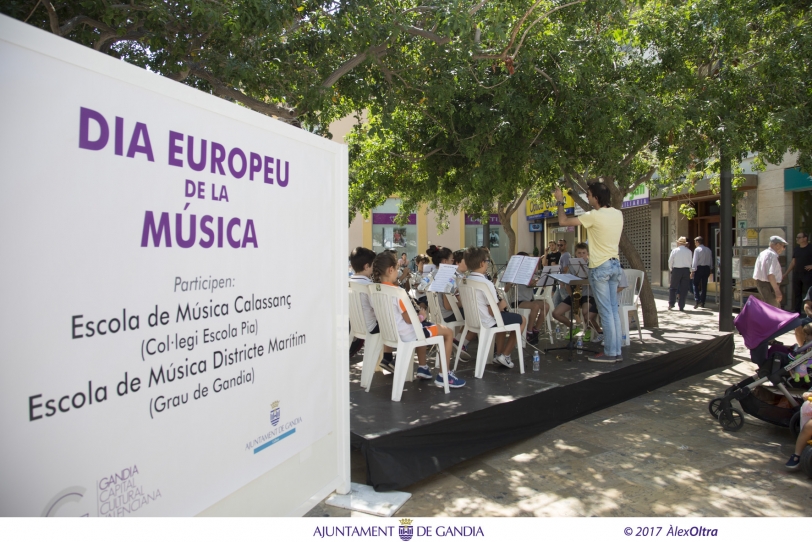 Dos agrupaciones musicales salen a la calle por el Día Europeo de la Música