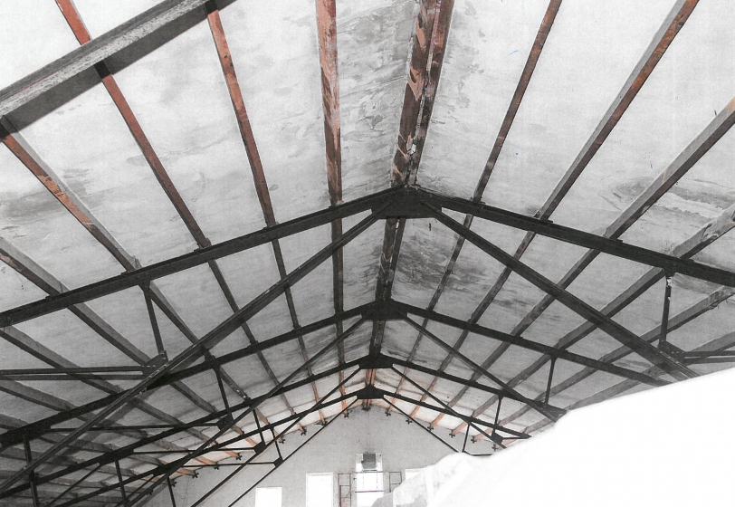 El Mercado Municipal de Oliva recupera su techo original de hierro y madera